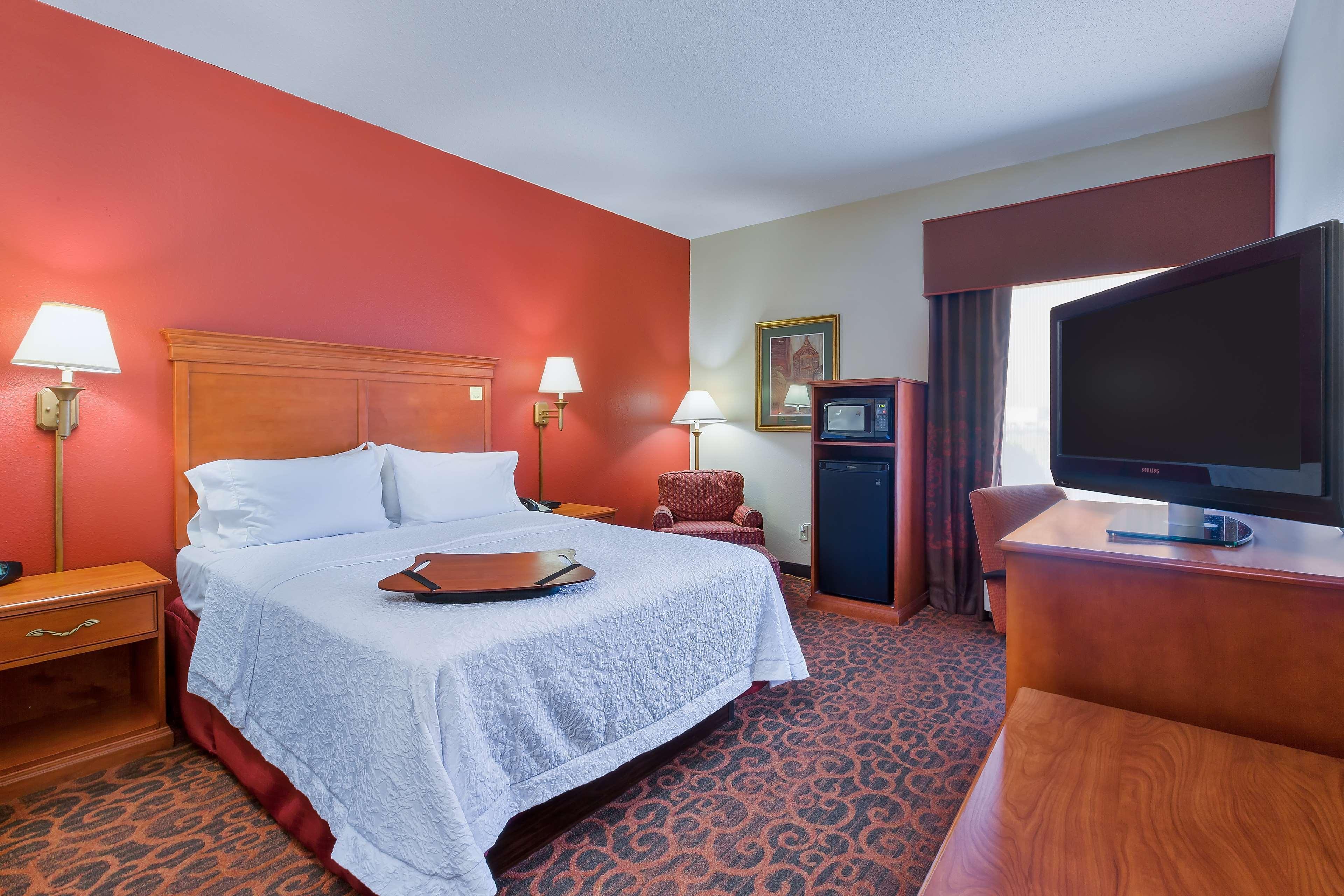Hampton Inn Marion Bagian luar foto