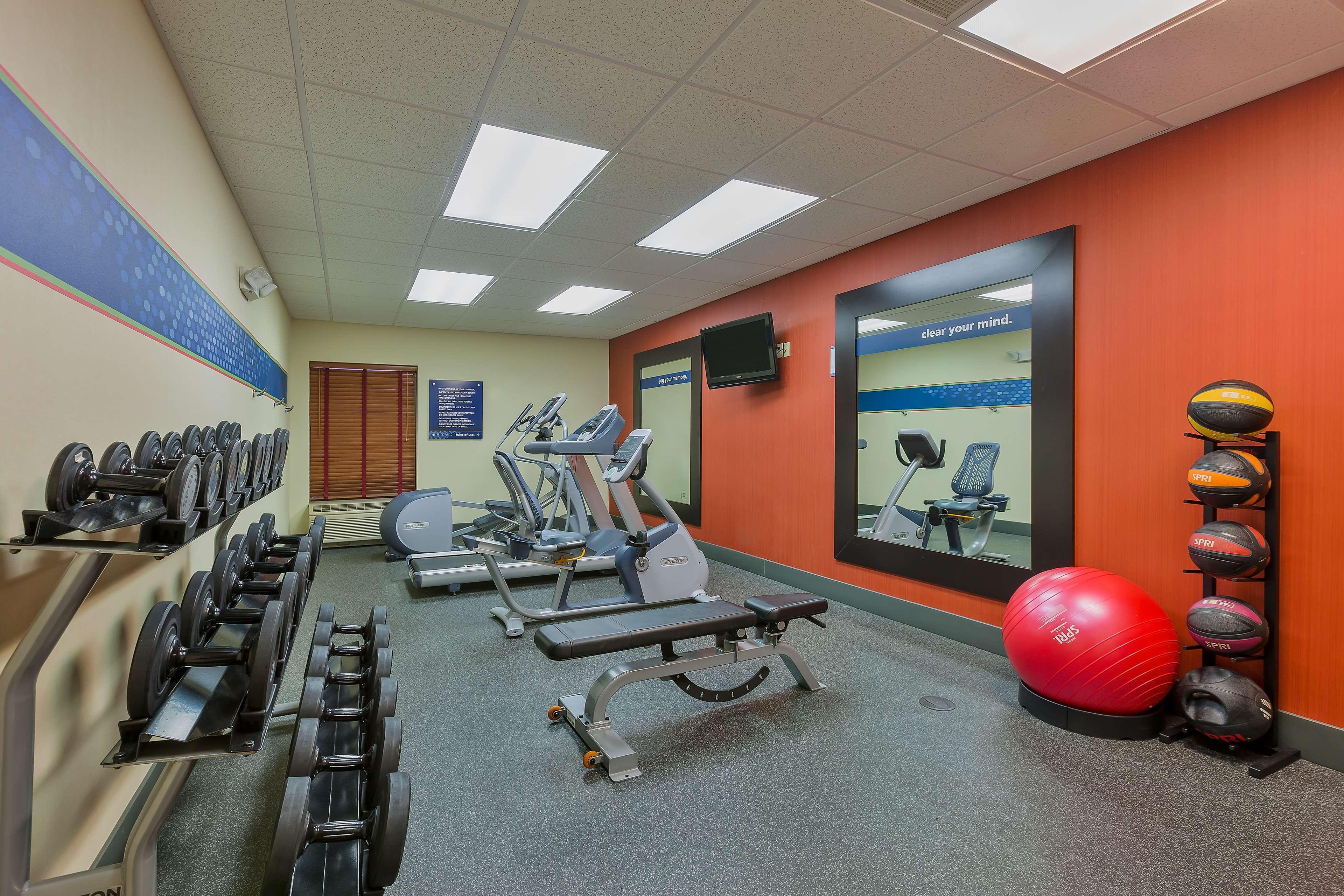 Hampton Inn Marion Bagian luar foto