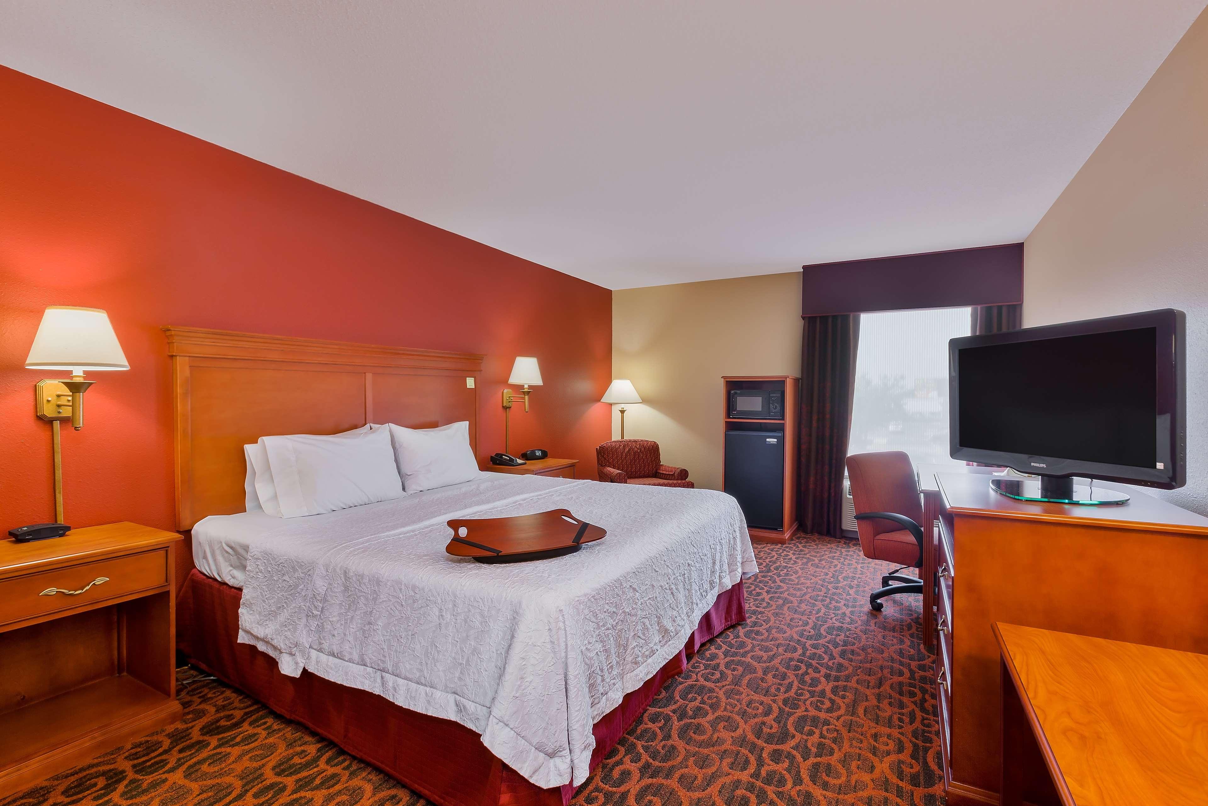 Hampton Inn Marion Bagian luar foto
